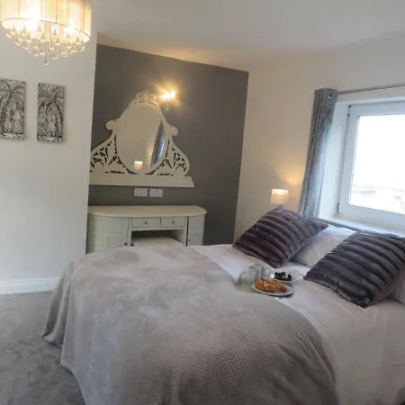 Ropery - Cyanacottages Ferienhaus *