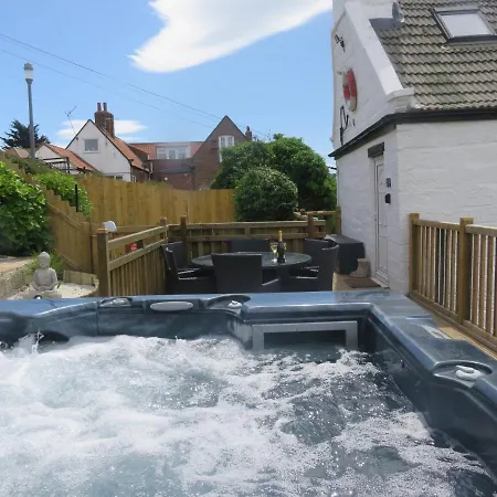 Ropery - Cyanacottages Whitby