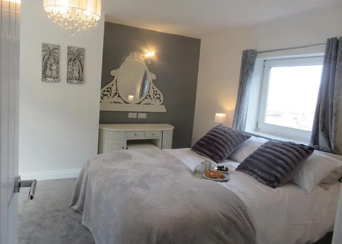 Ropery - Cyanacottages Holiday home *