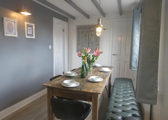 Ropery - Cyanacottages Holiday home