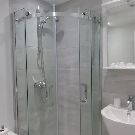 Ropery - Cyanacottages * ويتبي