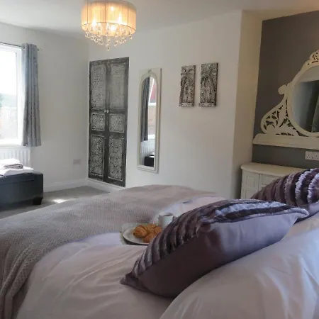 Ropery - Cyanacottages * ويتبي