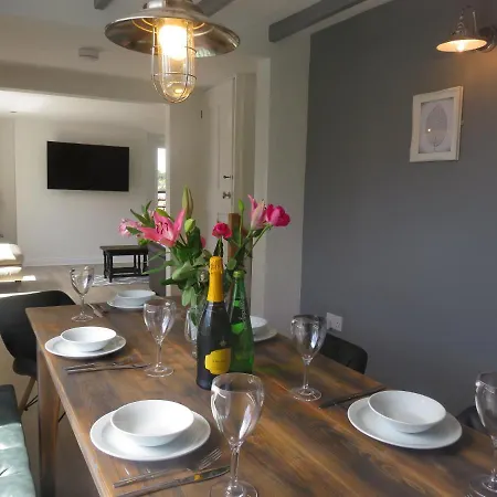 بيت للعطل Ropery - Cyanacottages *